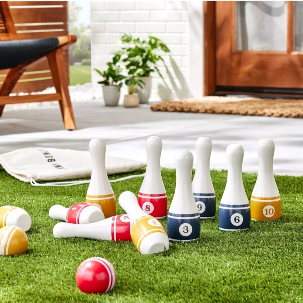 Hearth and hand wood bowling set